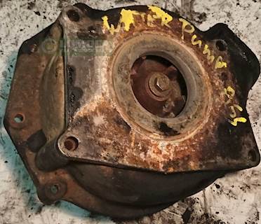 Caterpillar C15 Water Pump for a 2004 Kenworth T800