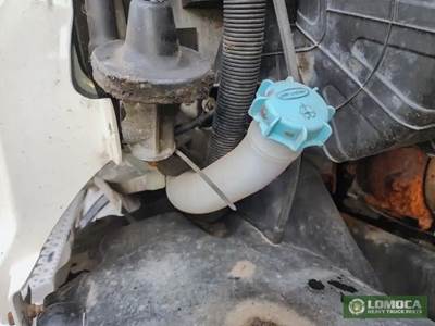 Freightliner Cascadia 125 Windshield Washer Reservoir