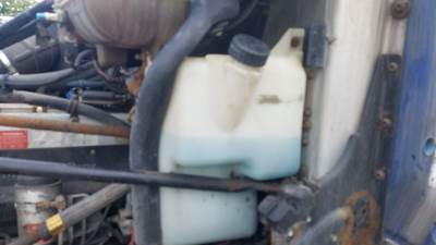 Freightliner Columbia 120 Windshield Washer Reservoir