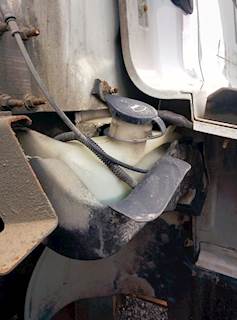 GMC C7500 Windshield Washer Reservoir