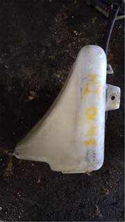 Hino 185 Windshield Washer Reservoir