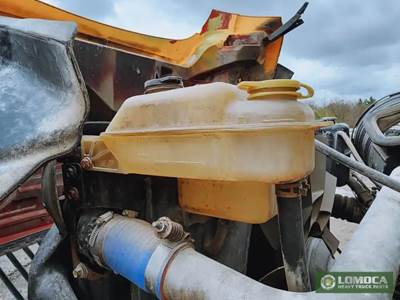 International 7600 Windshield Washer Reservoir