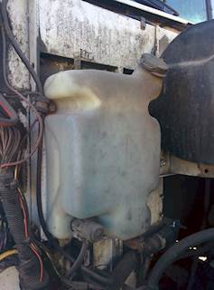 International 9400 Windshield Washer Reservoir