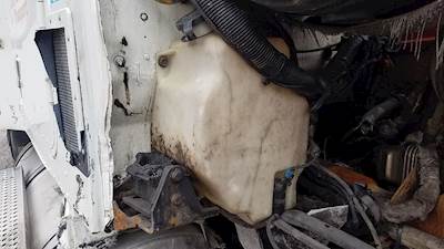 International 9400i Windshield Washer Reservoir