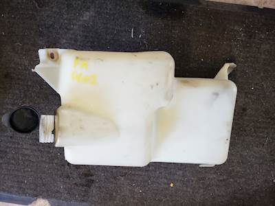 International 9900i Windshield Washer Reservoir