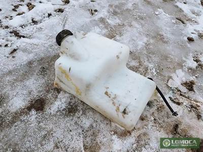 Kenworth T2000 Windshield Washer Reservoir