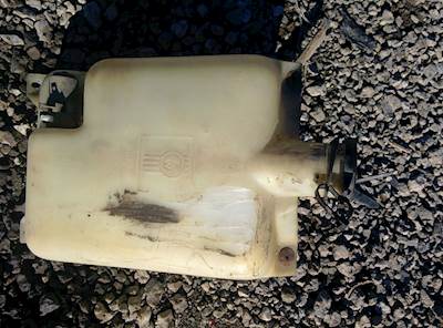 Kenworth T800 Windshield Washer Reservoir