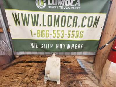 Kenworth T800 Windshield Washer Reservoir