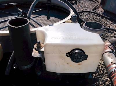 Peterbilt 386 Windshield Washer Reservoir