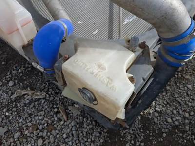Peterbilt 388 Windshield Washer Reservoir