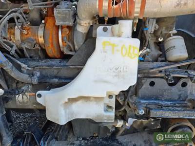 Peterbilt 579 Windshield Washer Reservoir
