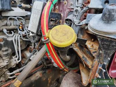 Western Star 5700 Windshield Washer Reservoir