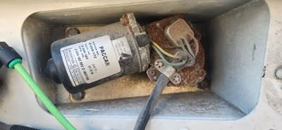 Peterbilt 389 Windshield Wiper Motor