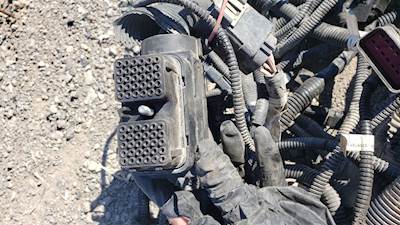 Cummins ISX Wiring Harness for a 2013 Peterbilt 386