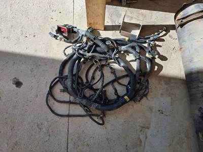 Detroit DD13 Wiring Harness for a 2013 Freightliner Cascadia 125