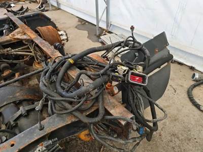 Detroit DD15 Wiring Harness for a 2010 Freightliner Cascadia 125