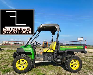 John Deere GATOR XUV 825i Utility Vehicle