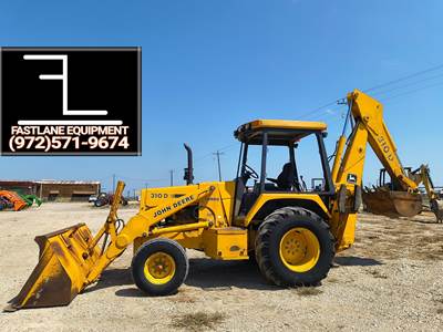 John Deere 310D Backhoe