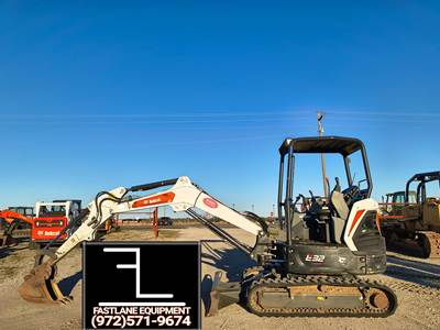Bobcat E32 Mini Excavator