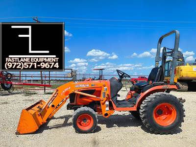 Kubota B2320 Tractor