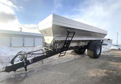 Unverferth PRO-FORCE 2650 Dry Fertilizer Applicator