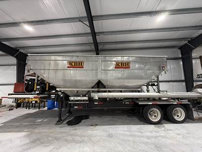 KBH TT2000SF Dry Fertilizer Tender