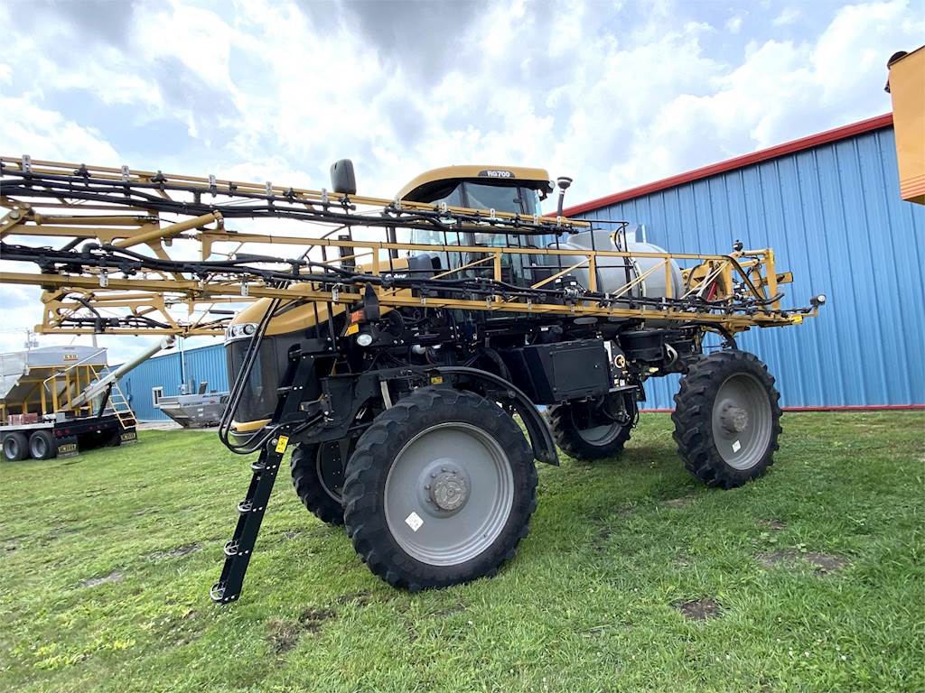 2014 Rogator RG700 SelfPropelled Sprayer For Sale, 1,130 Hours Clear