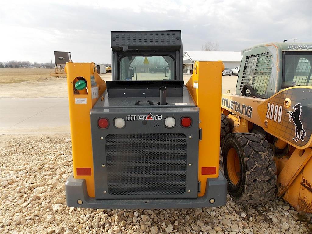 2018 Mustang 2200R Skid Steer For Sale, 1,010 Hours Worthington, IA