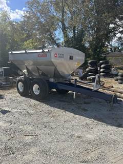 NEWTON CROUCH NC6000 Dry Fertilizer Applicator
