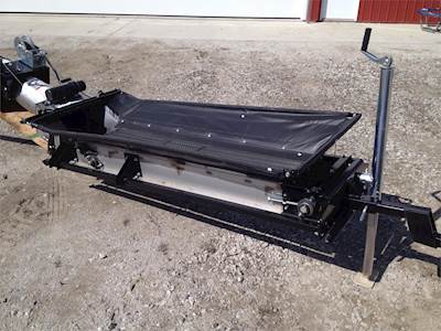 Universal 1535 FIELD LOADER TD