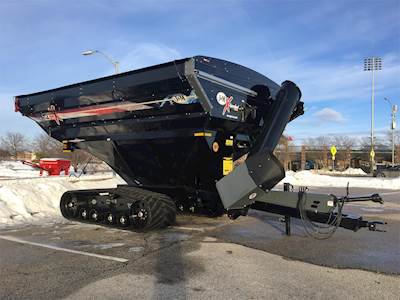 J&M 1222-20T Grain Cart