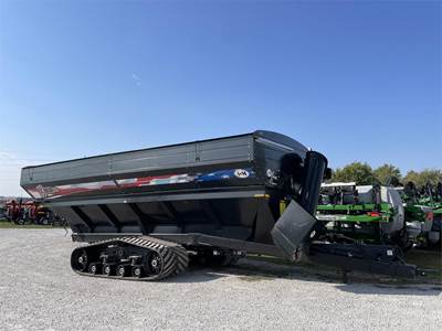 J&M 2332-22T Grain Cart