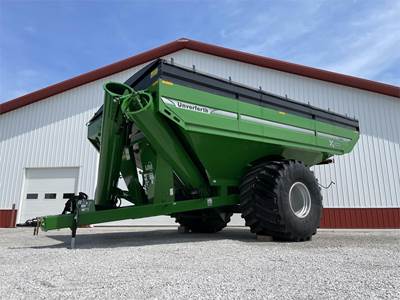 Unverferth 1319 Grain Cart