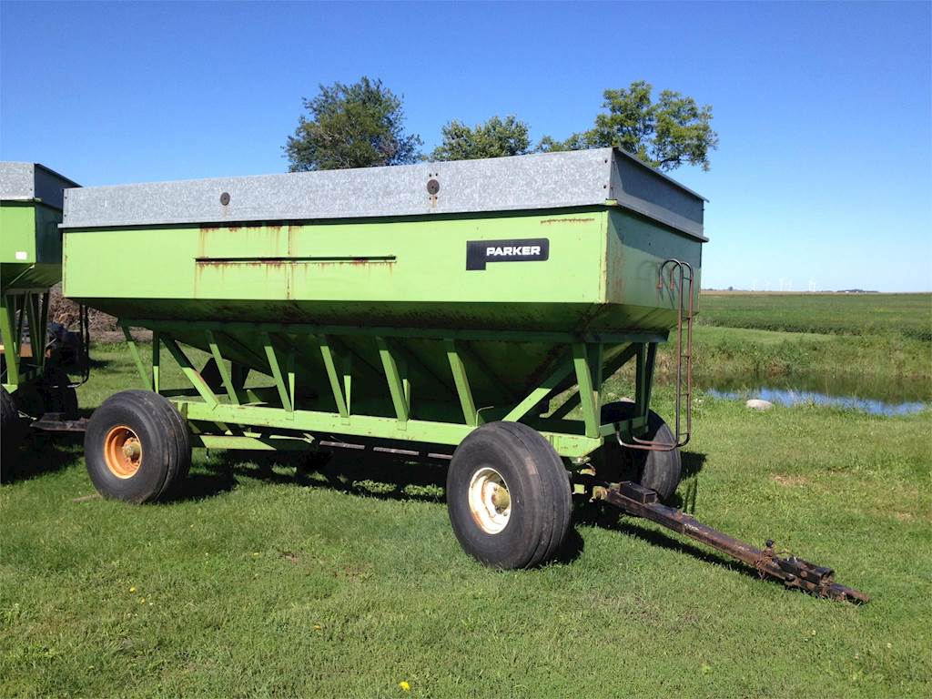 Parker 4000 Gravity Wagon For Sale Zearing, IA 9153537