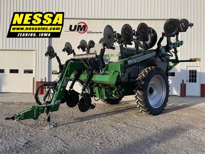 Unverferth NUTRIMAX 1800 Liquid Fertilizer Applicator