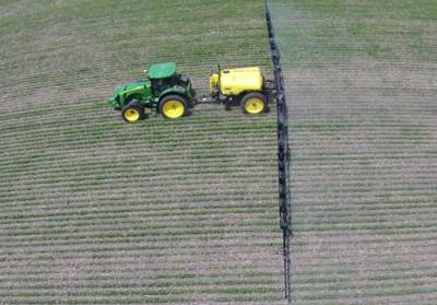 FAST 9524T Pull-Type Sprayer