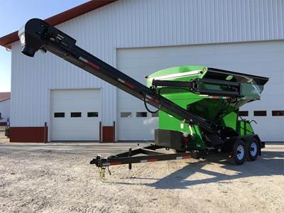 J&M LC290 Seed Tender