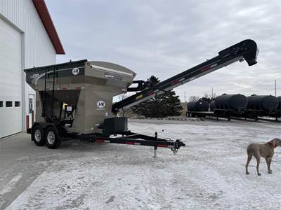 J&M LC290 Seed Tender