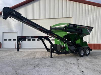 J&M LC290 Seed Tender