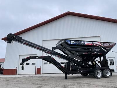 J&M LC535 Seed Tender