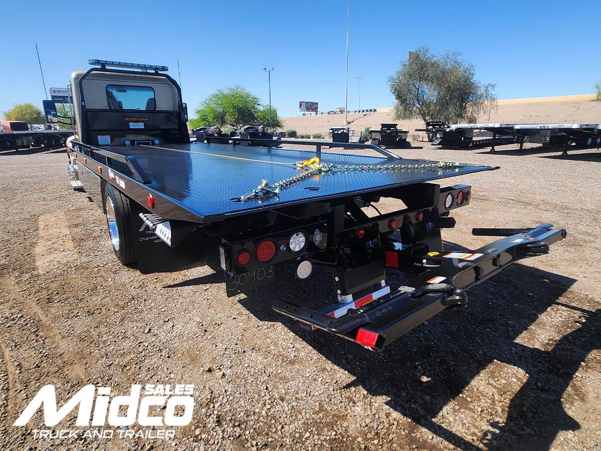 2025 Peterbilt 536 Rollback Tow Truck JerrDan Rollback Towing Body