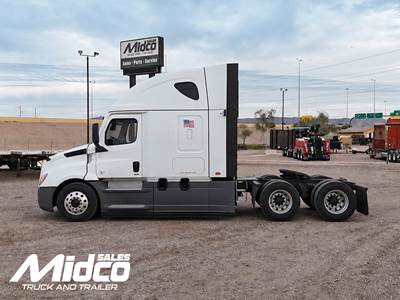 2022 Freightliner Cascadia 126 Sleeper Semi Truck, Used, Arizona, Automatic