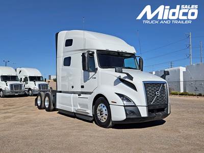 2025 Volvo VNL64T760 Sleeper Semi Truck, Used, Arizona, Tandem, Automatic, 12 speed, 440-449 HP