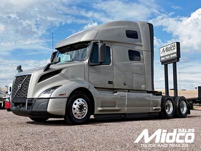 2023 Volvo VNL760 Sleeper Semi Truck, Used, Arizona, Automated, 440-449 HP, Automatic