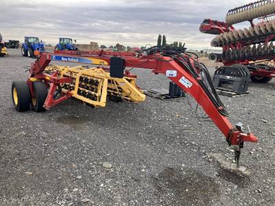 New Holland 216 Hay Rake