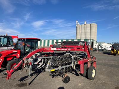 Twinstar 2030G3-7 Hay Rake