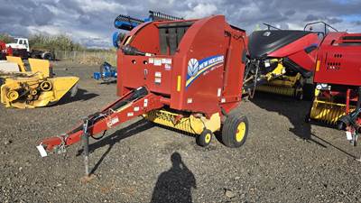 New Holland ROLL-BELT 450 UTILITY Round Baler