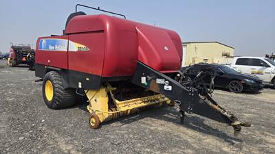 New Holland BB9080S Large Square Baler
