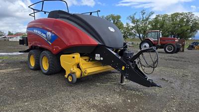 New Holland BIG BALER 340 PLUS S Square Hay Baler