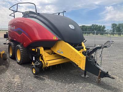 New Holland BIG BALER 340 PLUS S Square Hay Baler